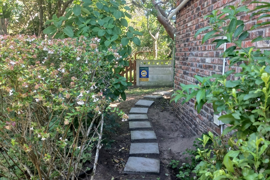 5 Bedroom Property for Sale in Kingfisher Creek Western Cape